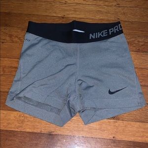 Nike Pro Women’s